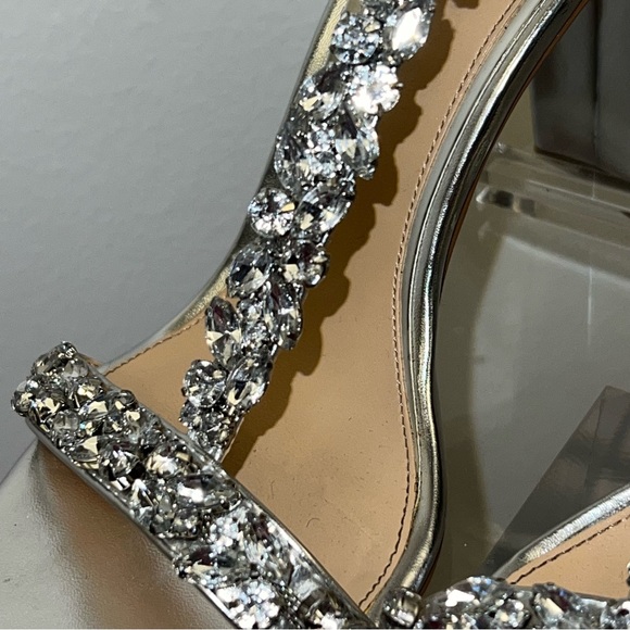 Jewel Badgley Mischka Silver Rhinestone High Heels Size 7.5 - Picture 15 of 16